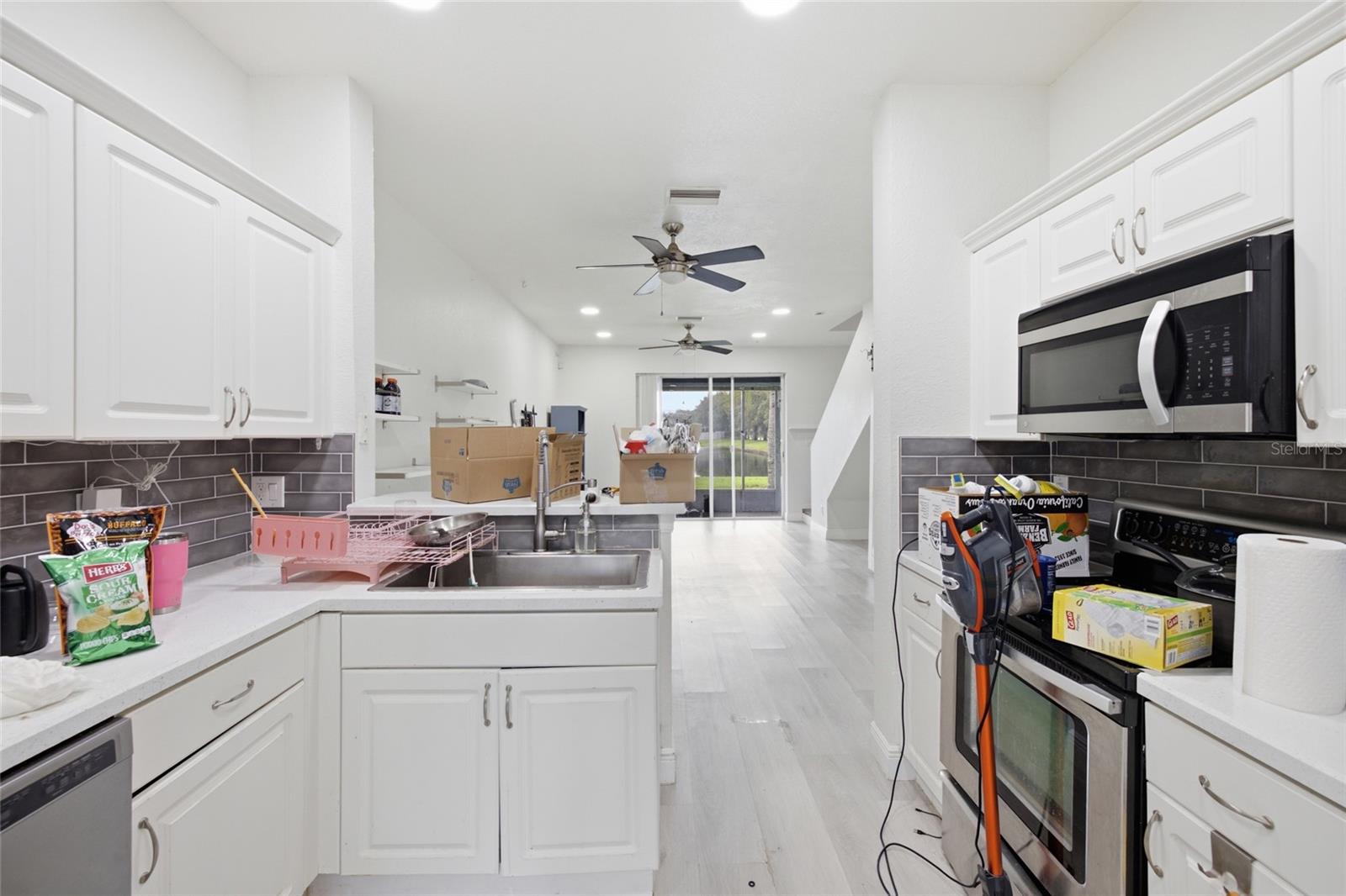 11009 WINTER CREST DR — photo 8