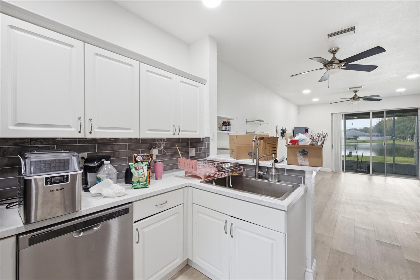 11009 WINTER CREST DR — photo 9