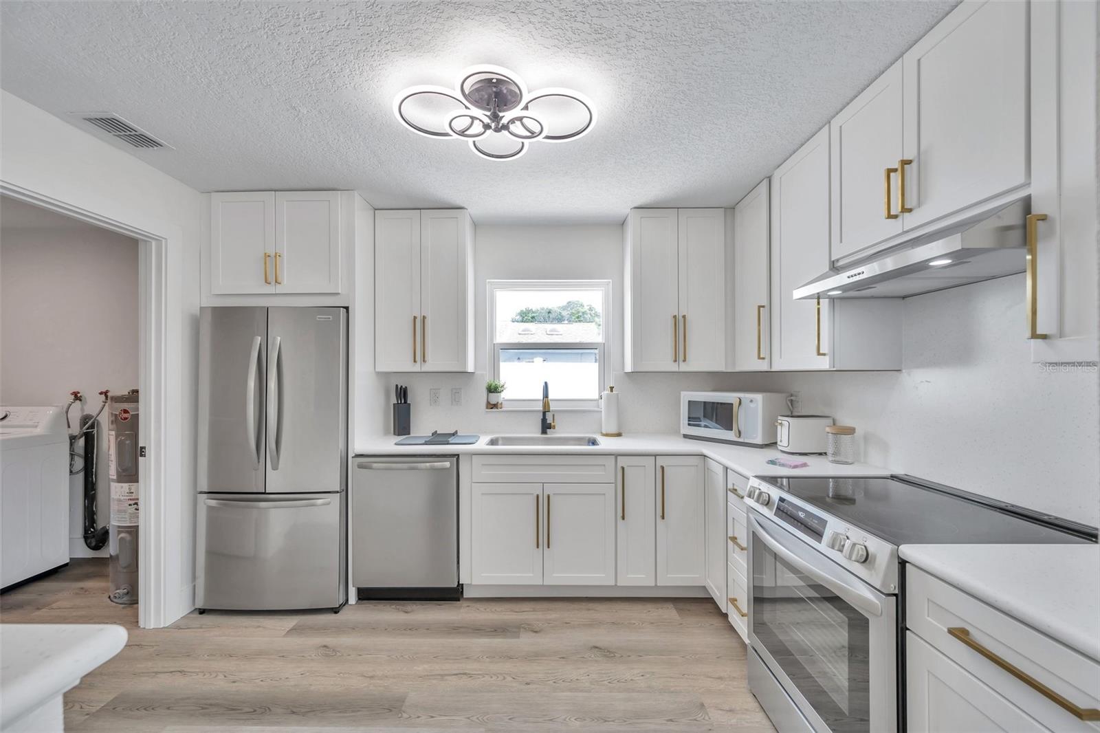 2310 MARY SUE ST — photo 10