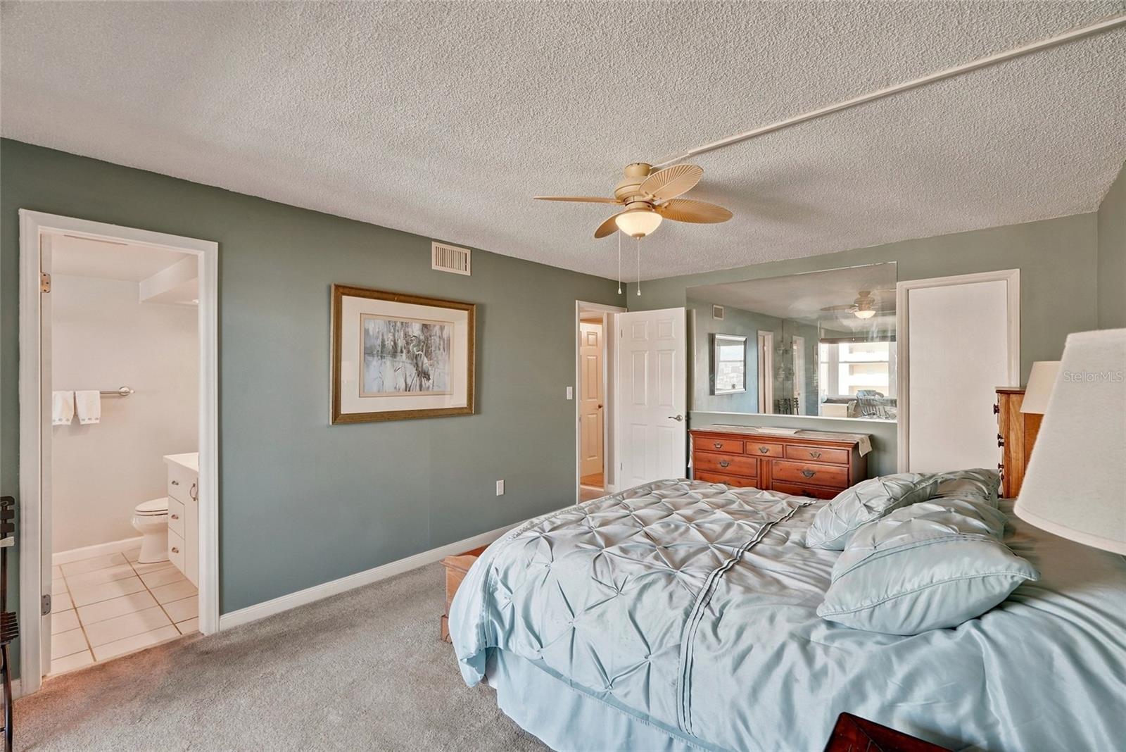 4550 COVE CIR #1009 — photo 18