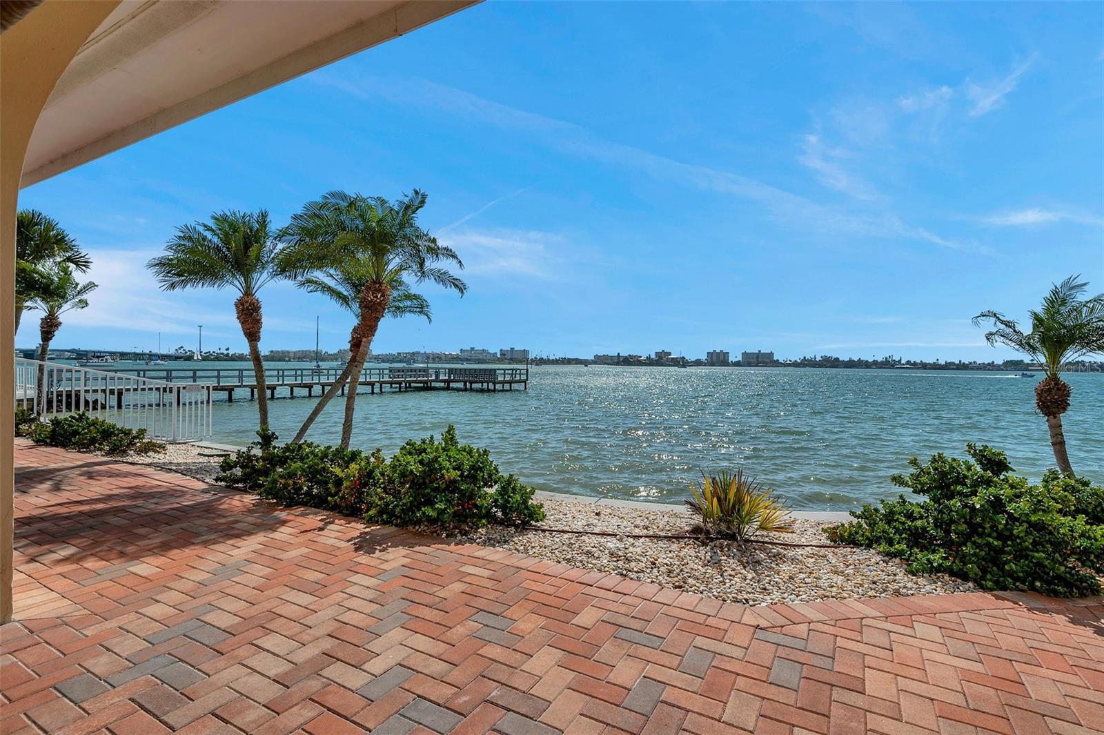 4550 COVE CIR #1009 — photo 38