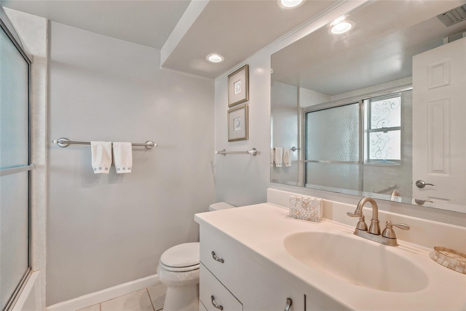 4550 COVE CIR #1009 — photo 21