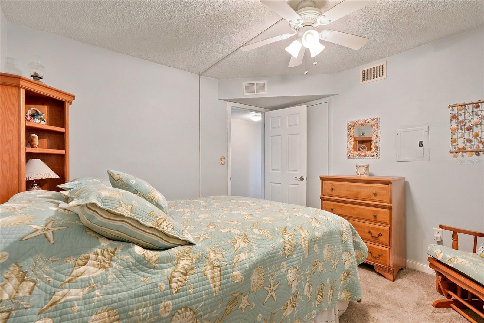 4550 COVE CIR #1009 — photo 23