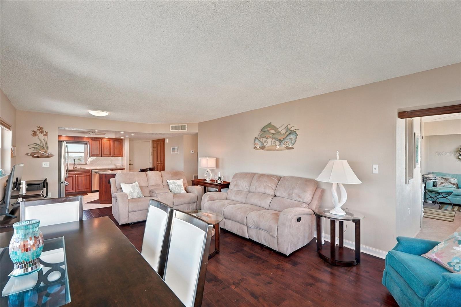 4550 COVE CIR #1009 — photo 8