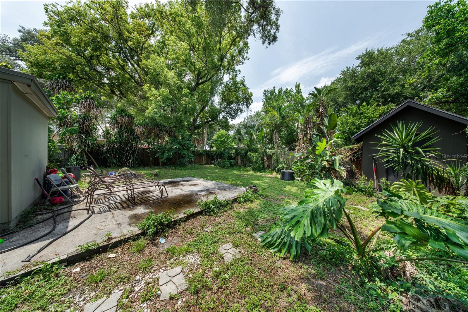 304 E HYDRANGIA ST — photo 14