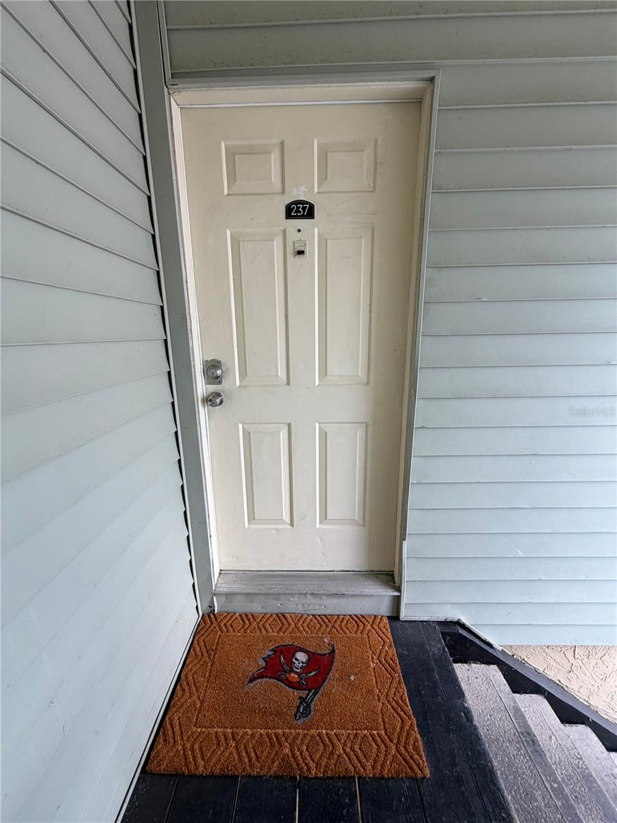 237 RED MAPLE PL — photo 3