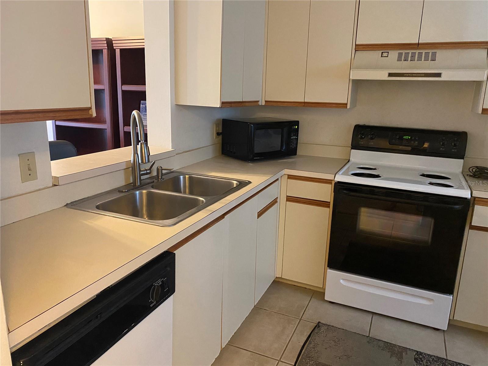 800 COVE CAY DR #5D — photo 5