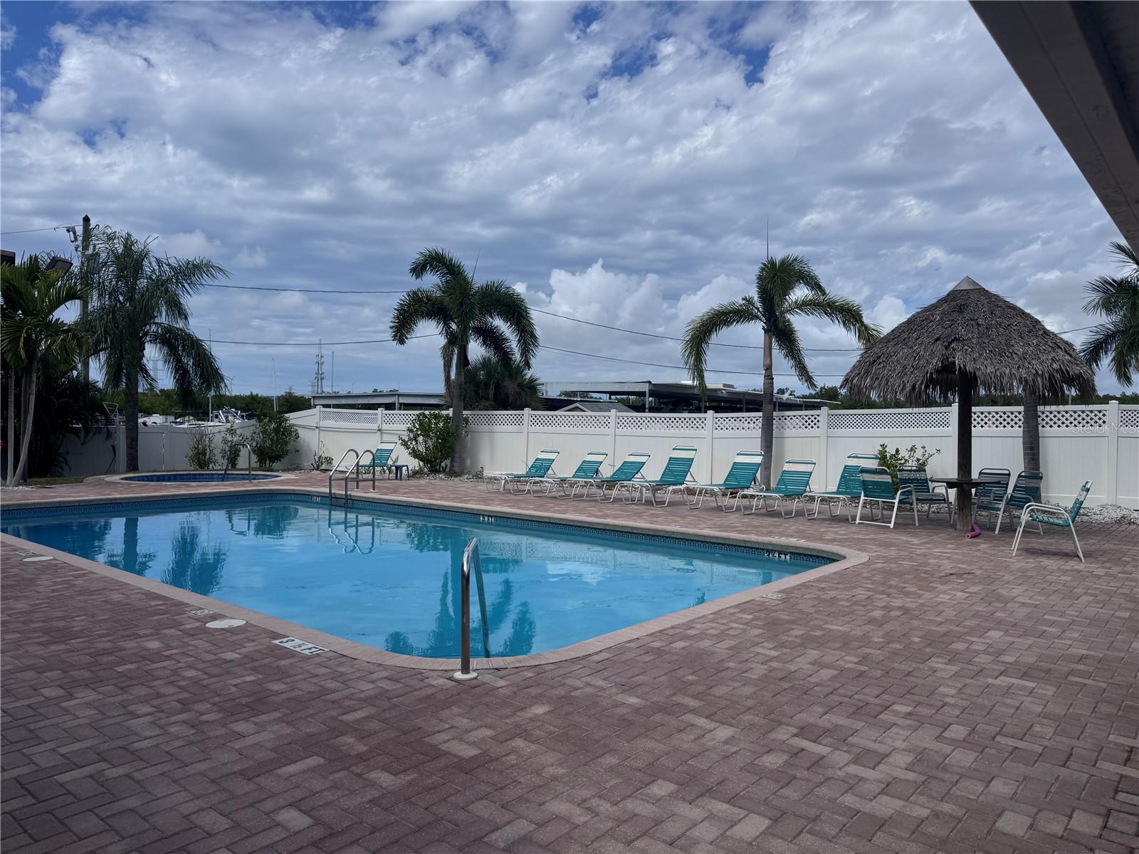 800 COVE CAY DR #5D — photo 32
