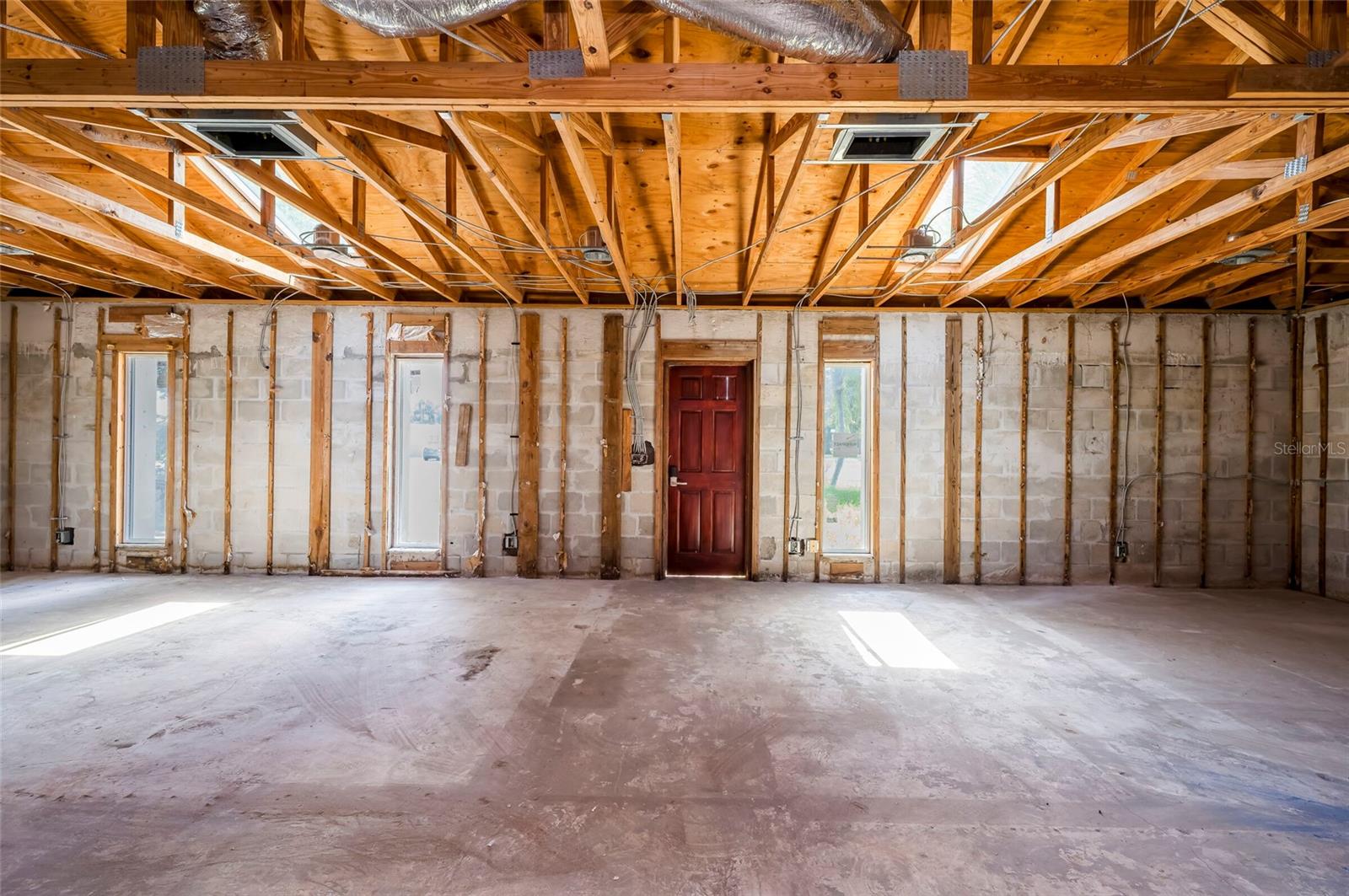 12596 INDIAN ROCKS RD — photo 16