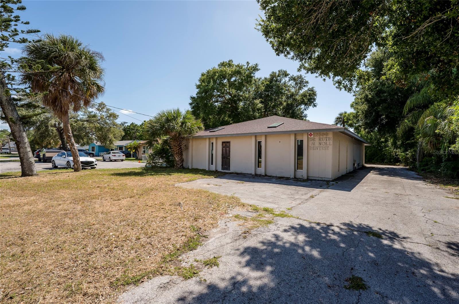 12596 INDIAN ROCKS RD — photo 13