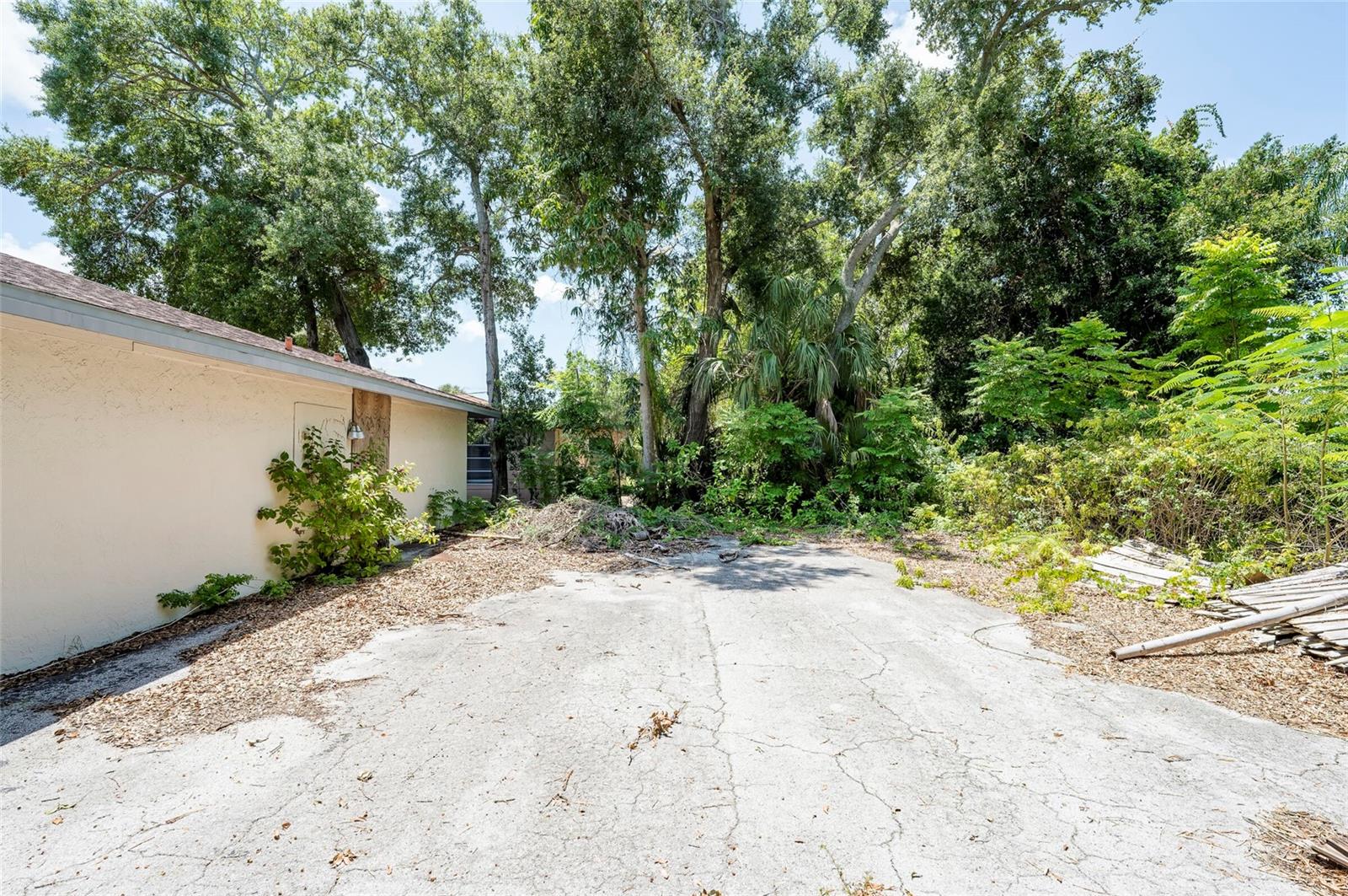 12596 INDIAN ROCKS RD — photo 37