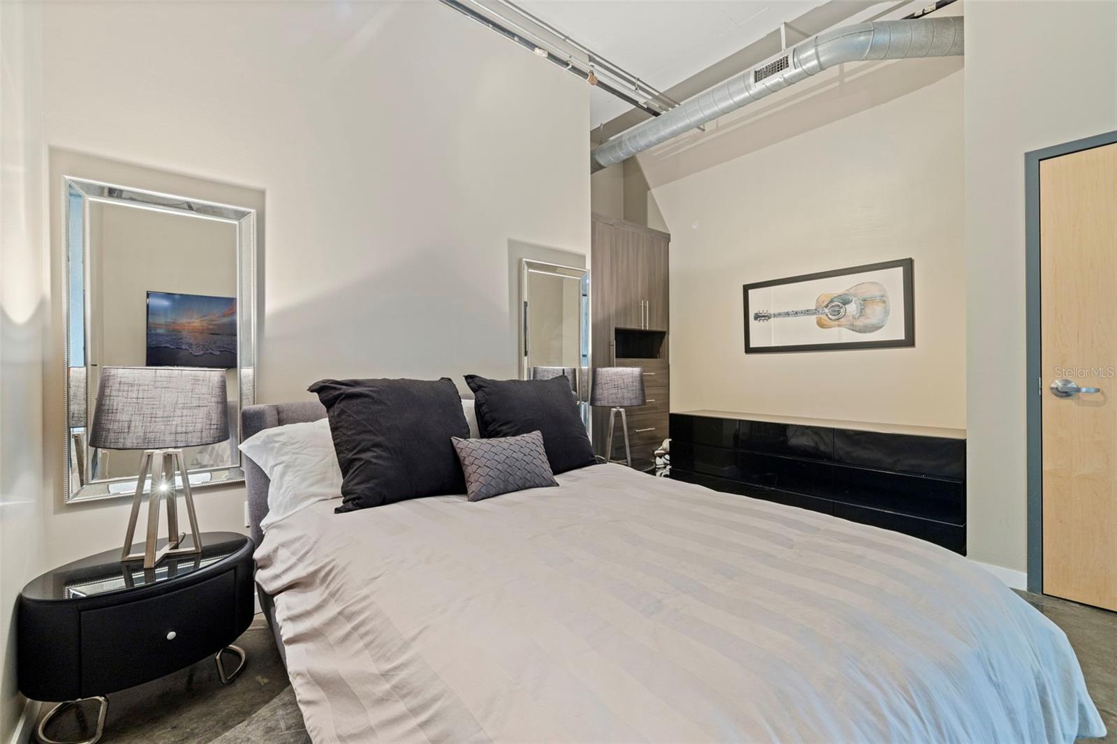 101 S 12TH ST #302 — photo 25
