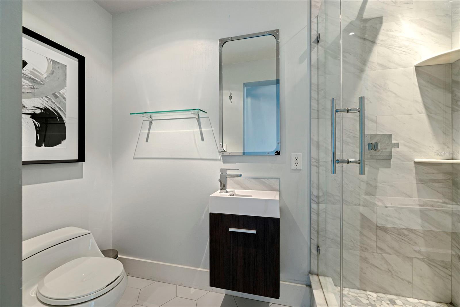 101 S 12TH ST #302 — photo 27