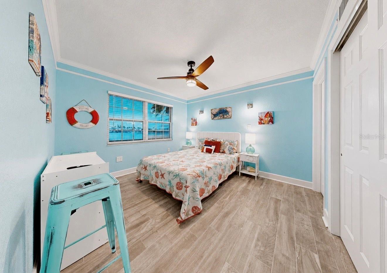 205 DOLPHIN PT #4 — photo 32