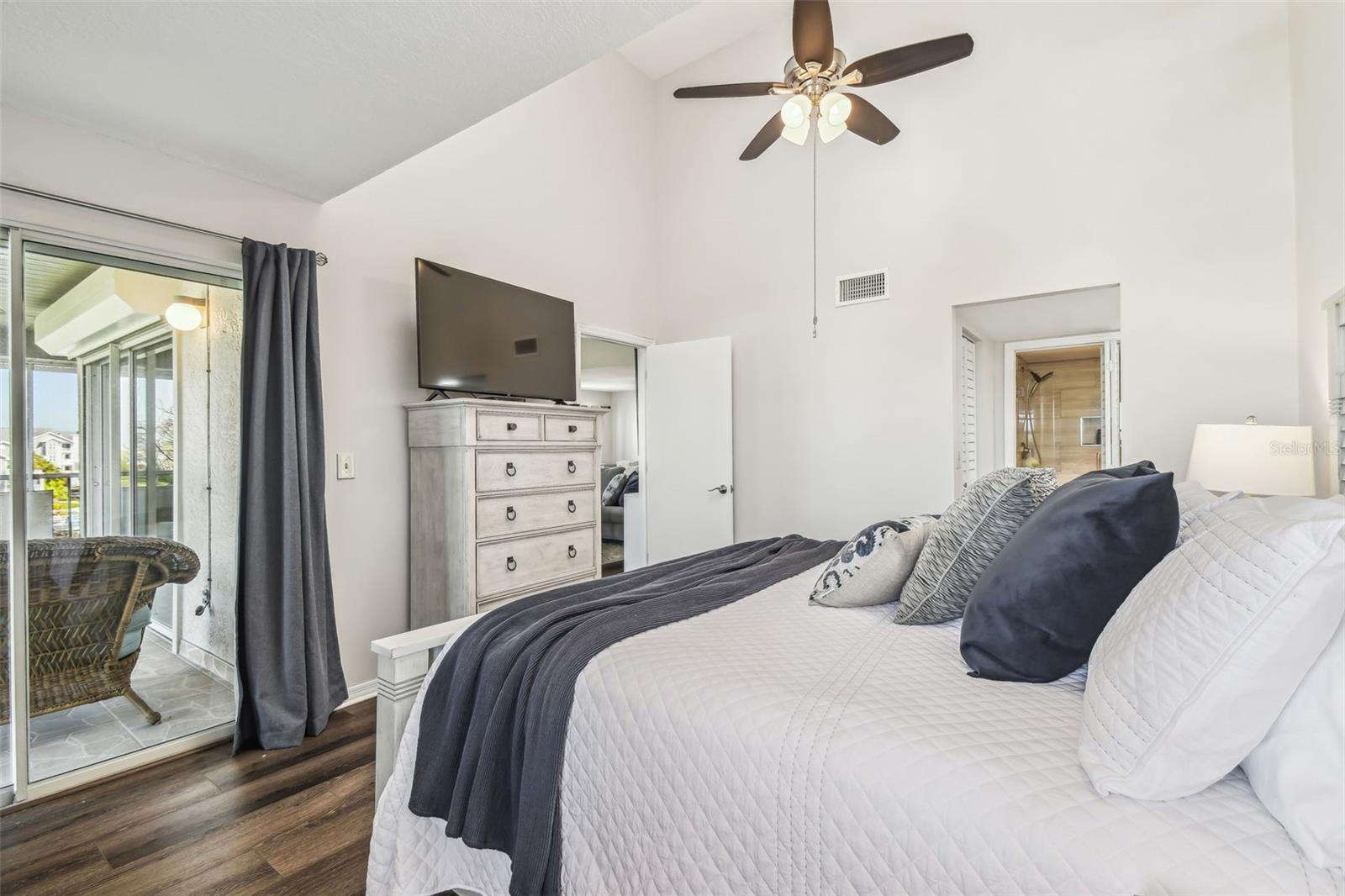 5537 SEA FOREST DR #301 — photo 23