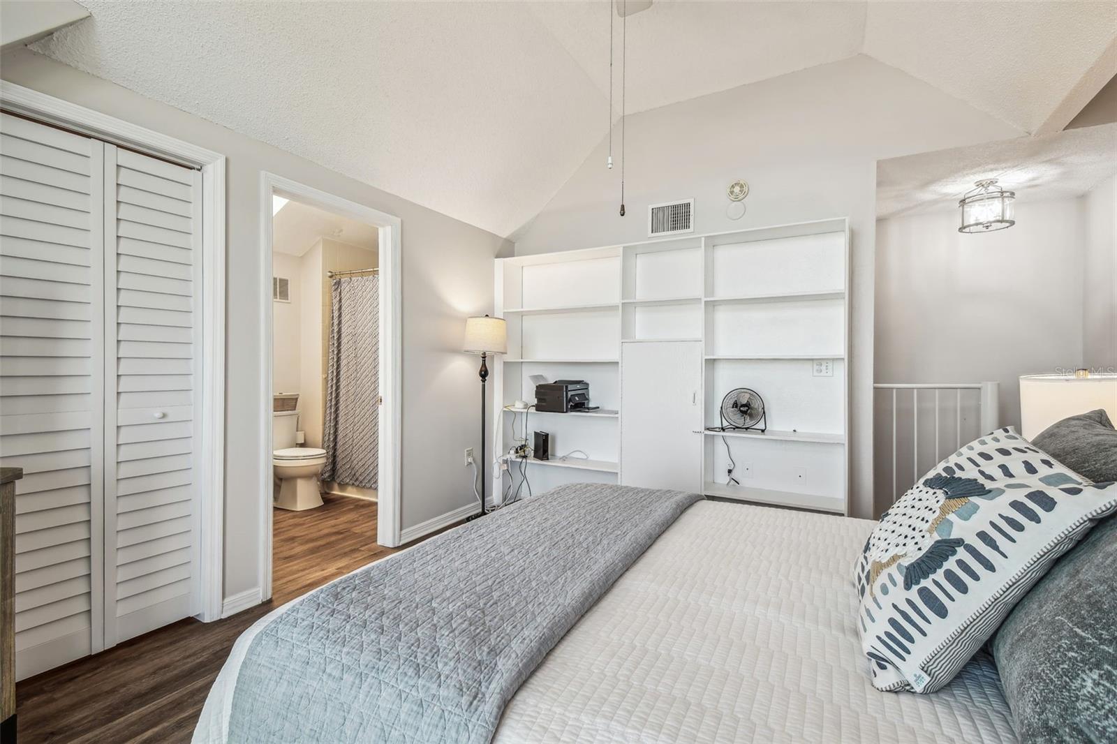 5537 SEA FOREST DR #301 — photo 31