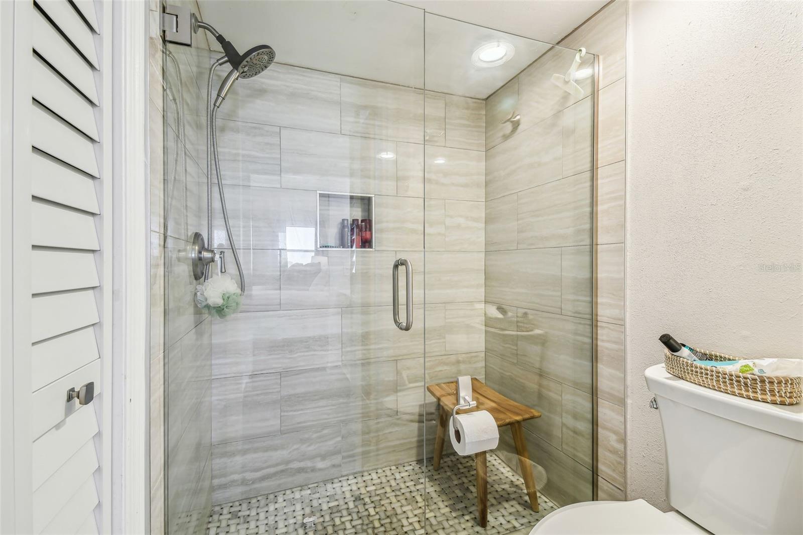5537 SEA FOREST DR #301 — photo 26