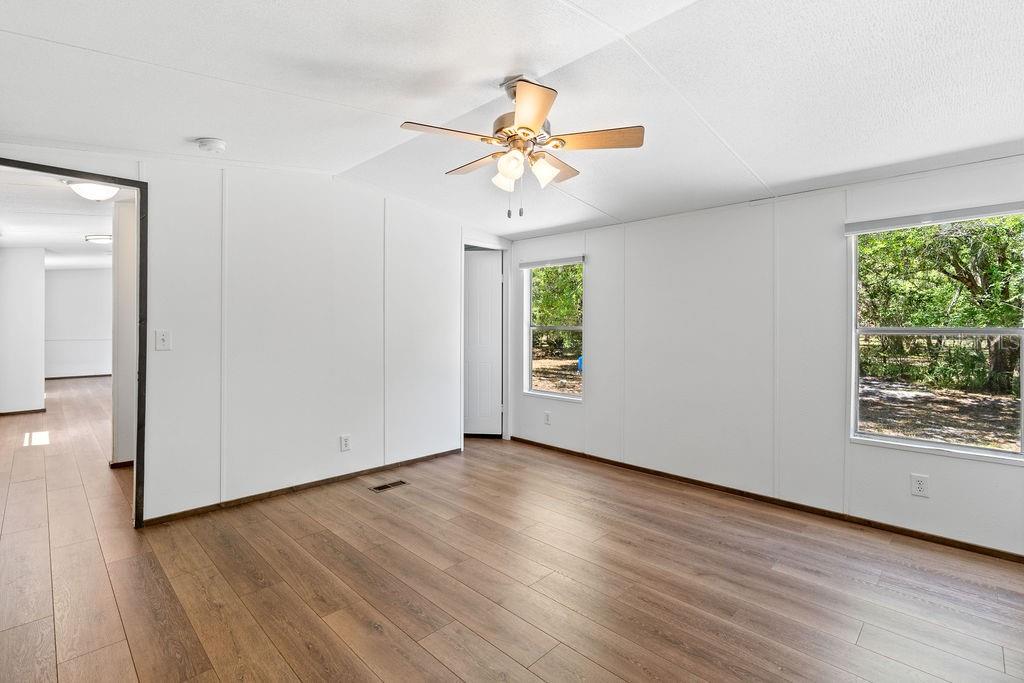 27133 MILLER RD — photo 15