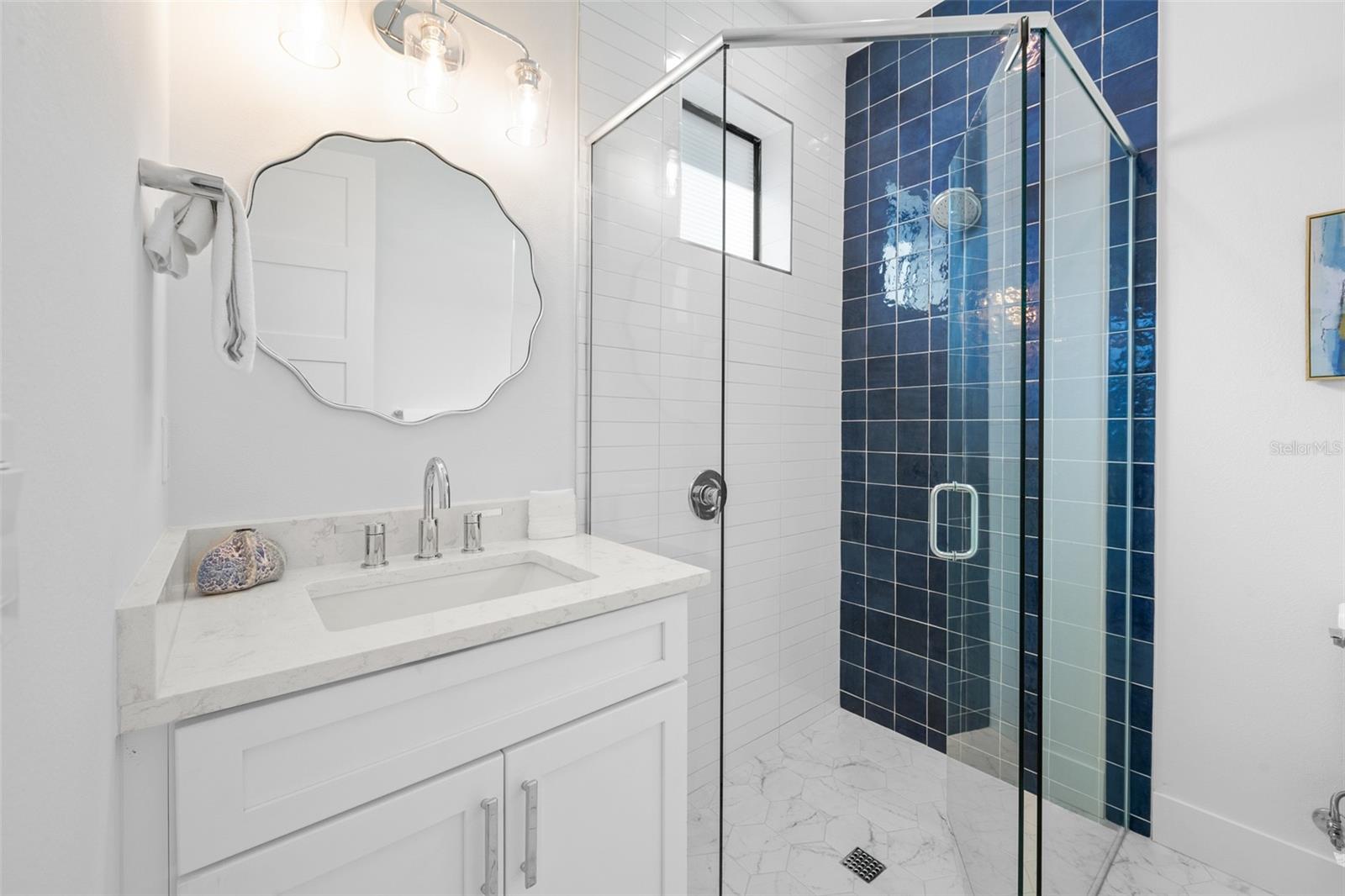211 GRANT DR — photo 20