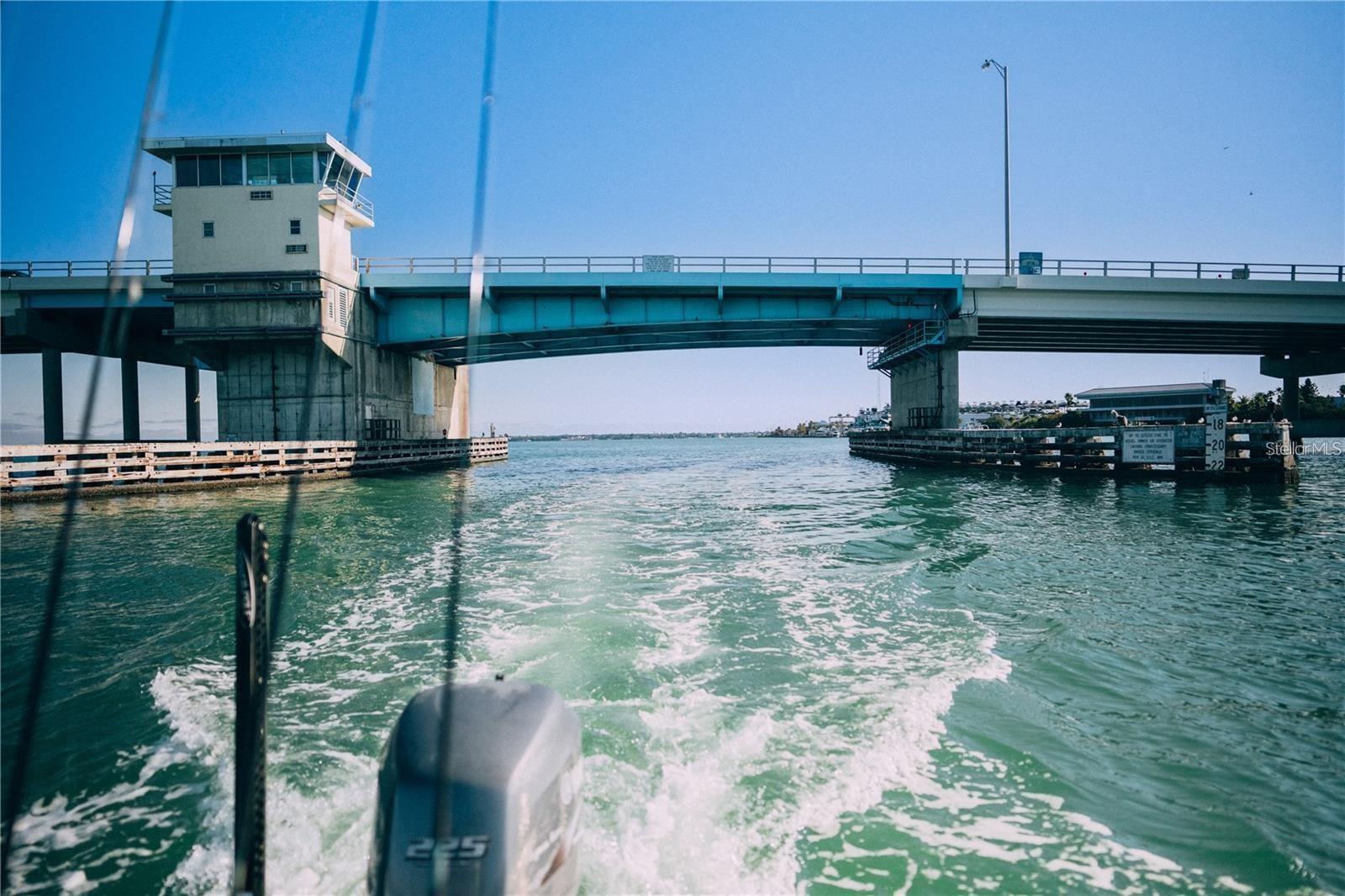 211 GRANT DR — photo 77