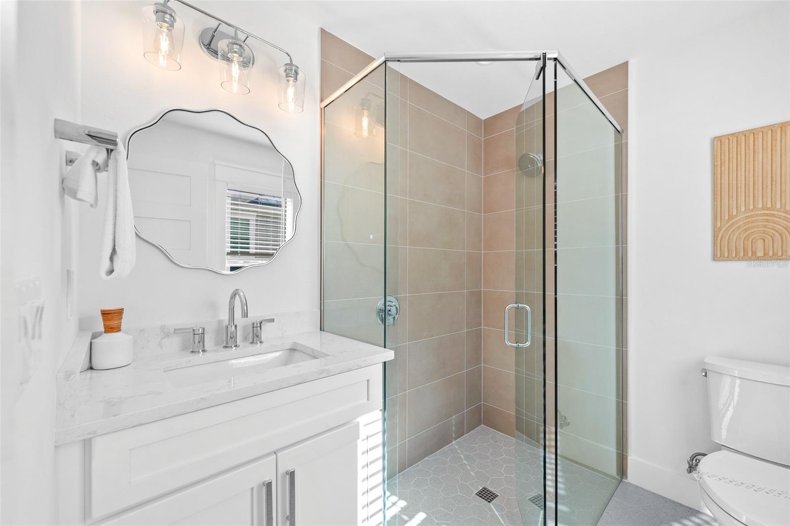 211 GRANT DR — photo 48