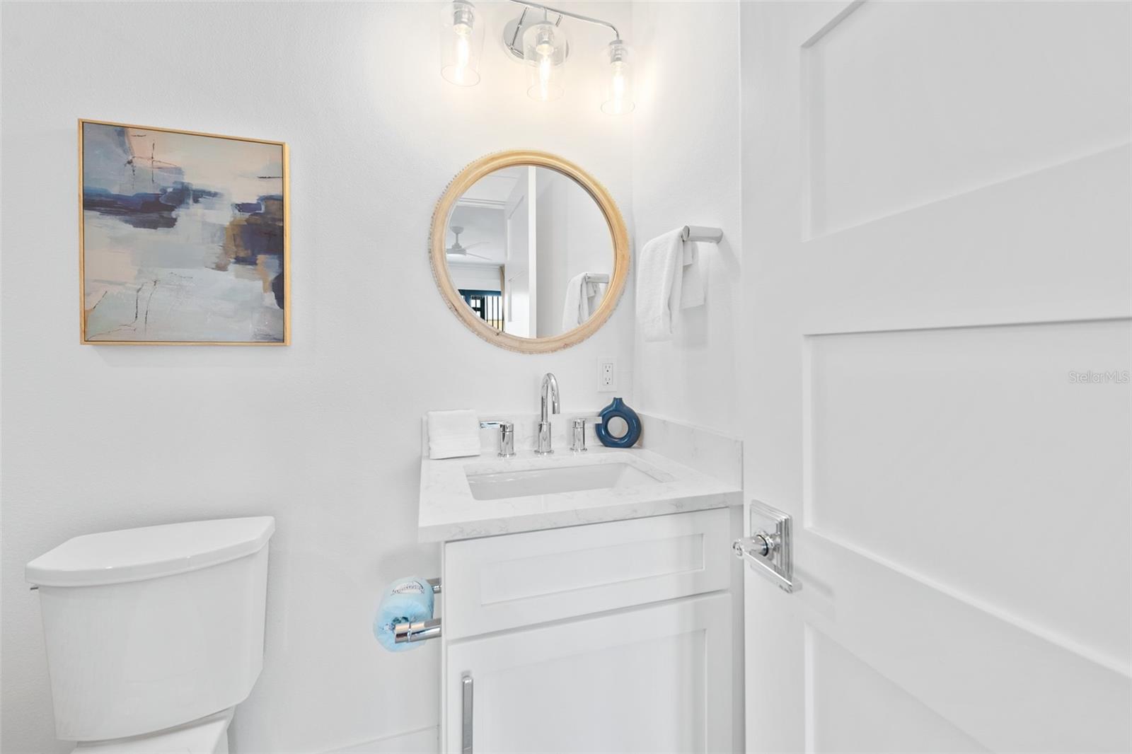 211 GRANT DR — photo 44