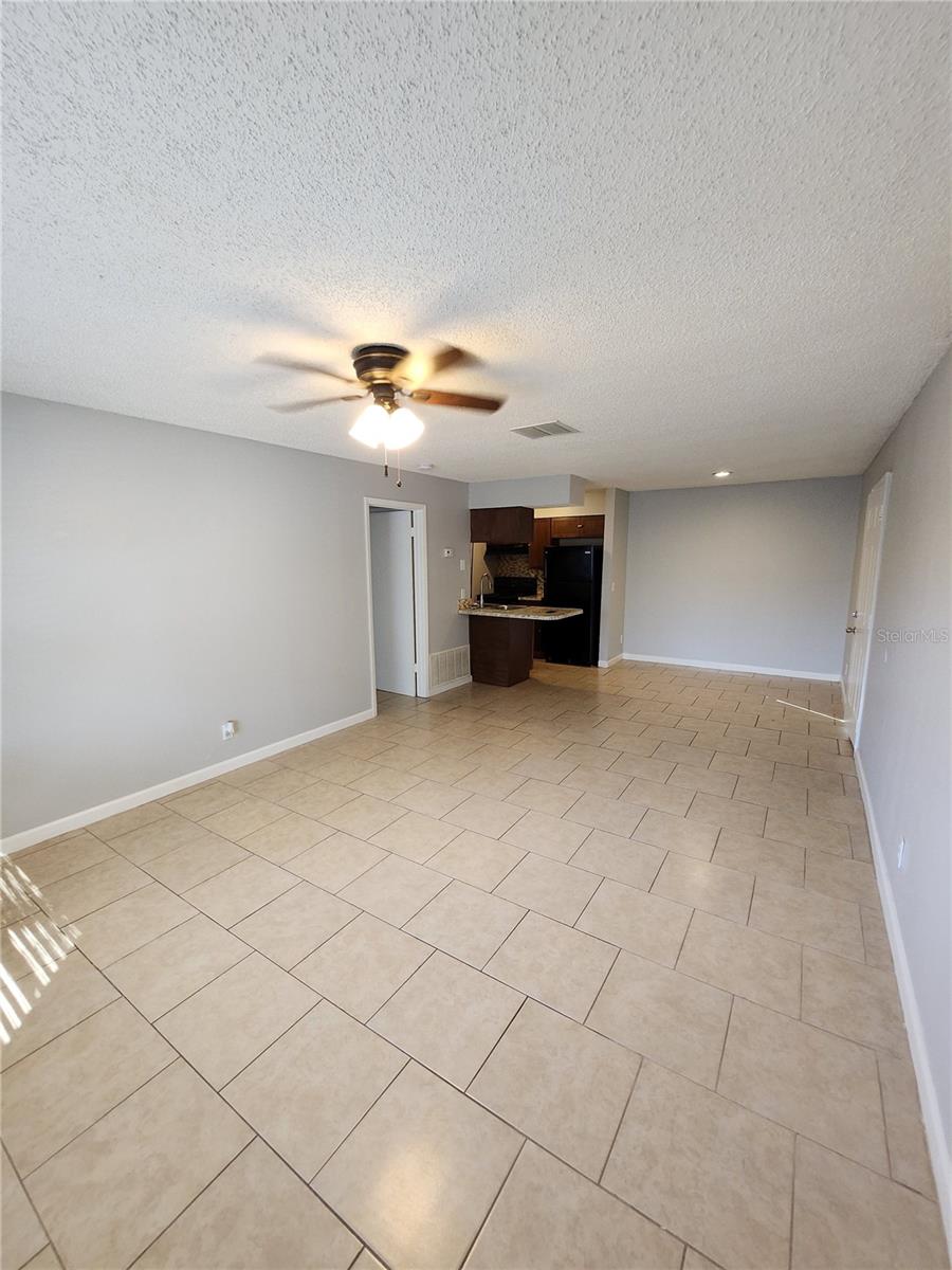 245 RED MAPLE PL — photo 8
