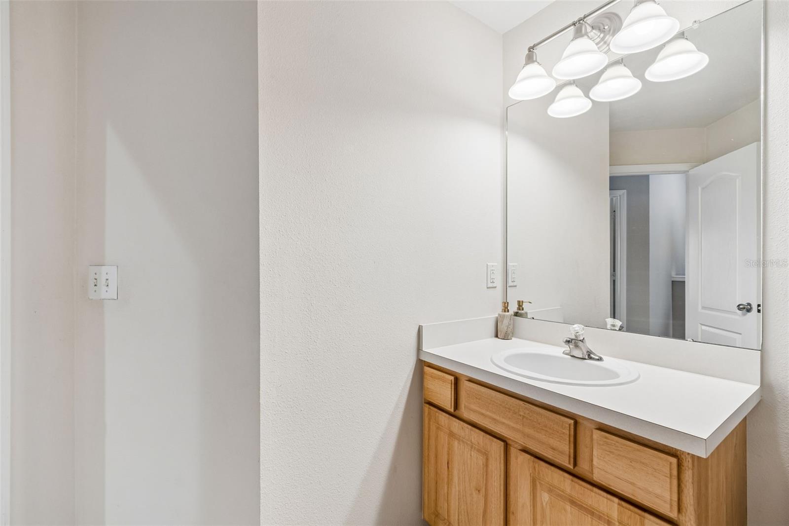 26523 CHIMNEY SPIRE LN — photo 33