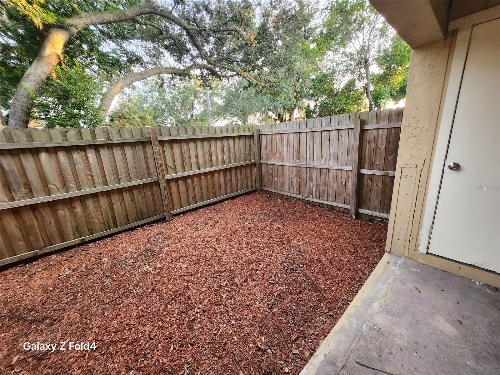 502 GOLDEN RAINTREE PL — photo 16