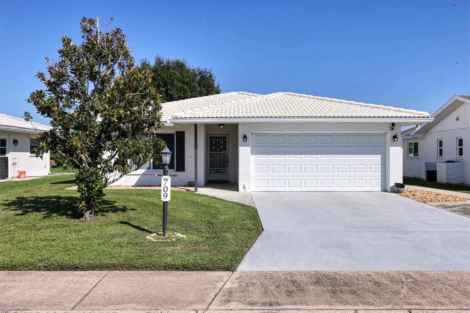 709 HICKORY LN — photo 3