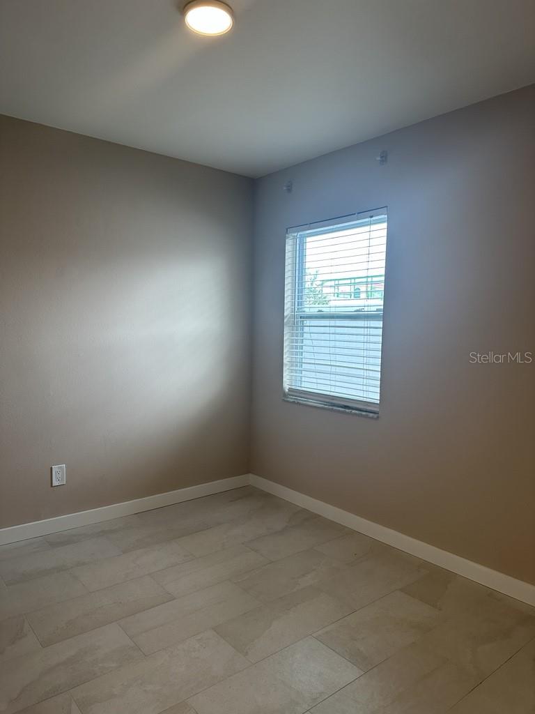 113 S FREMONT AVE #A — photo 10