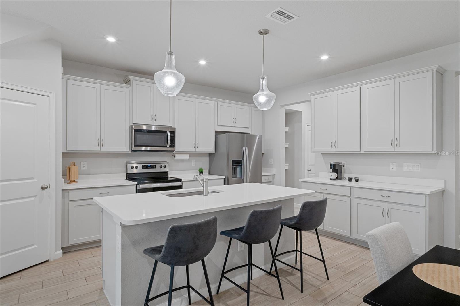 31449 WOODLAND RACE LOOP — photo 4