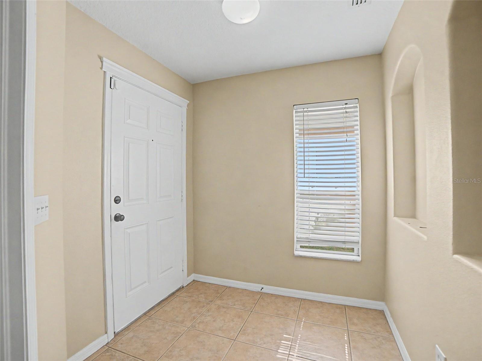 5828 WRENWATER DR — photo 3
