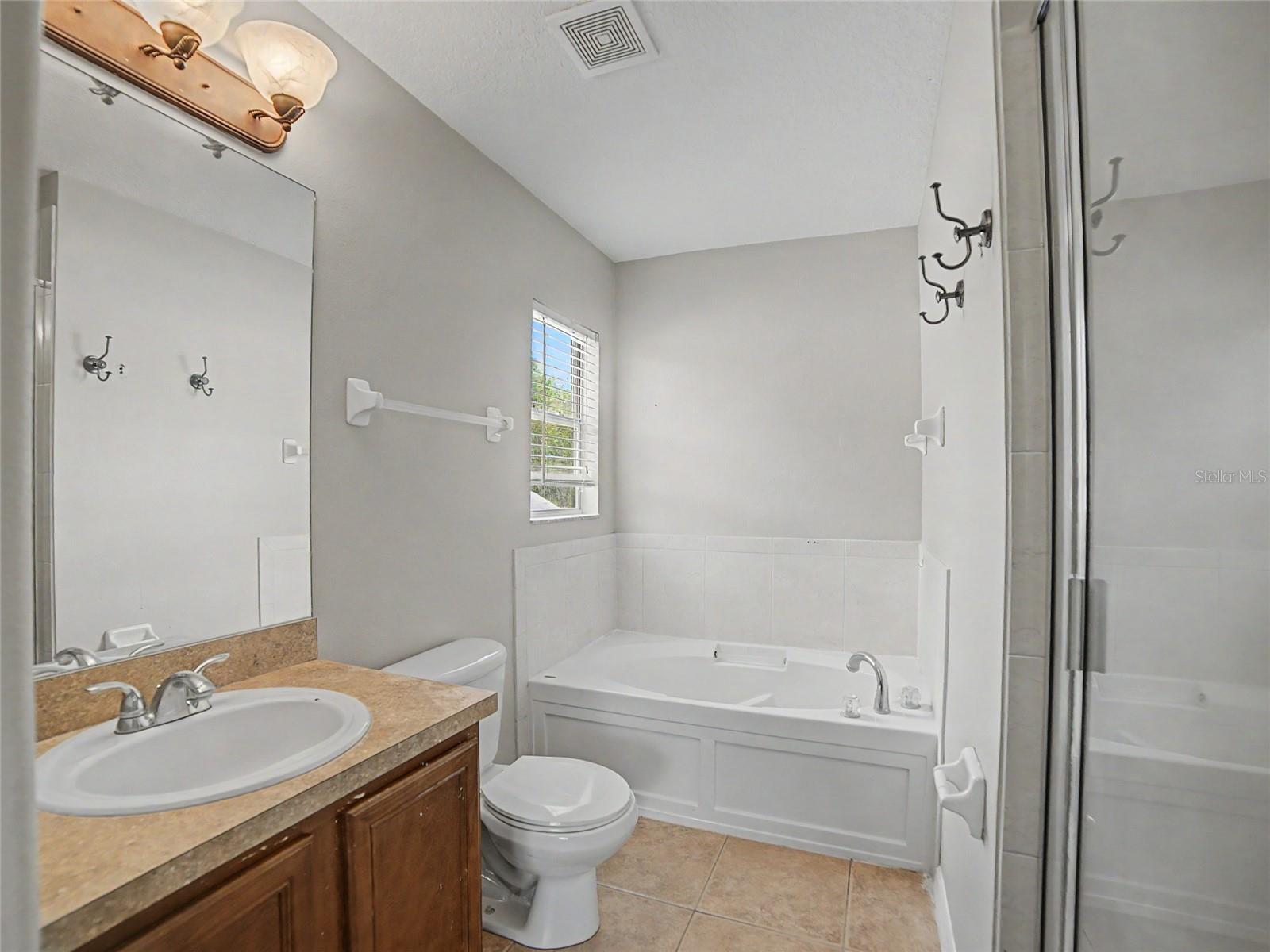 5828 WRENWATER DR — photo 17