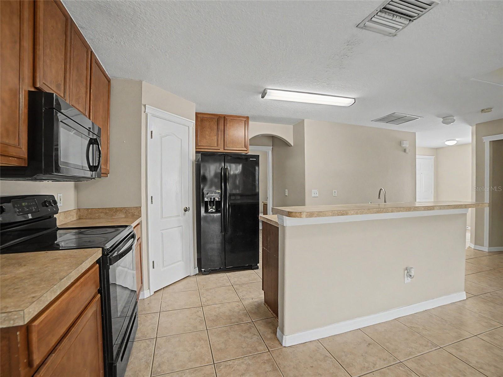 5828 WRENWATER DR — photo 8