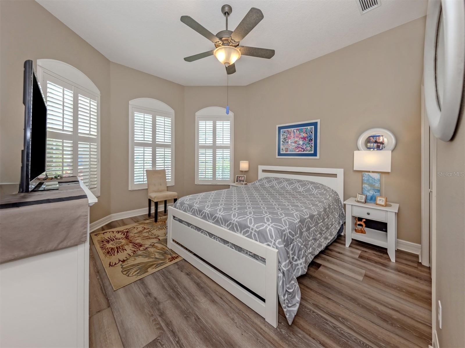 151 COCO PALM DR — photo 21