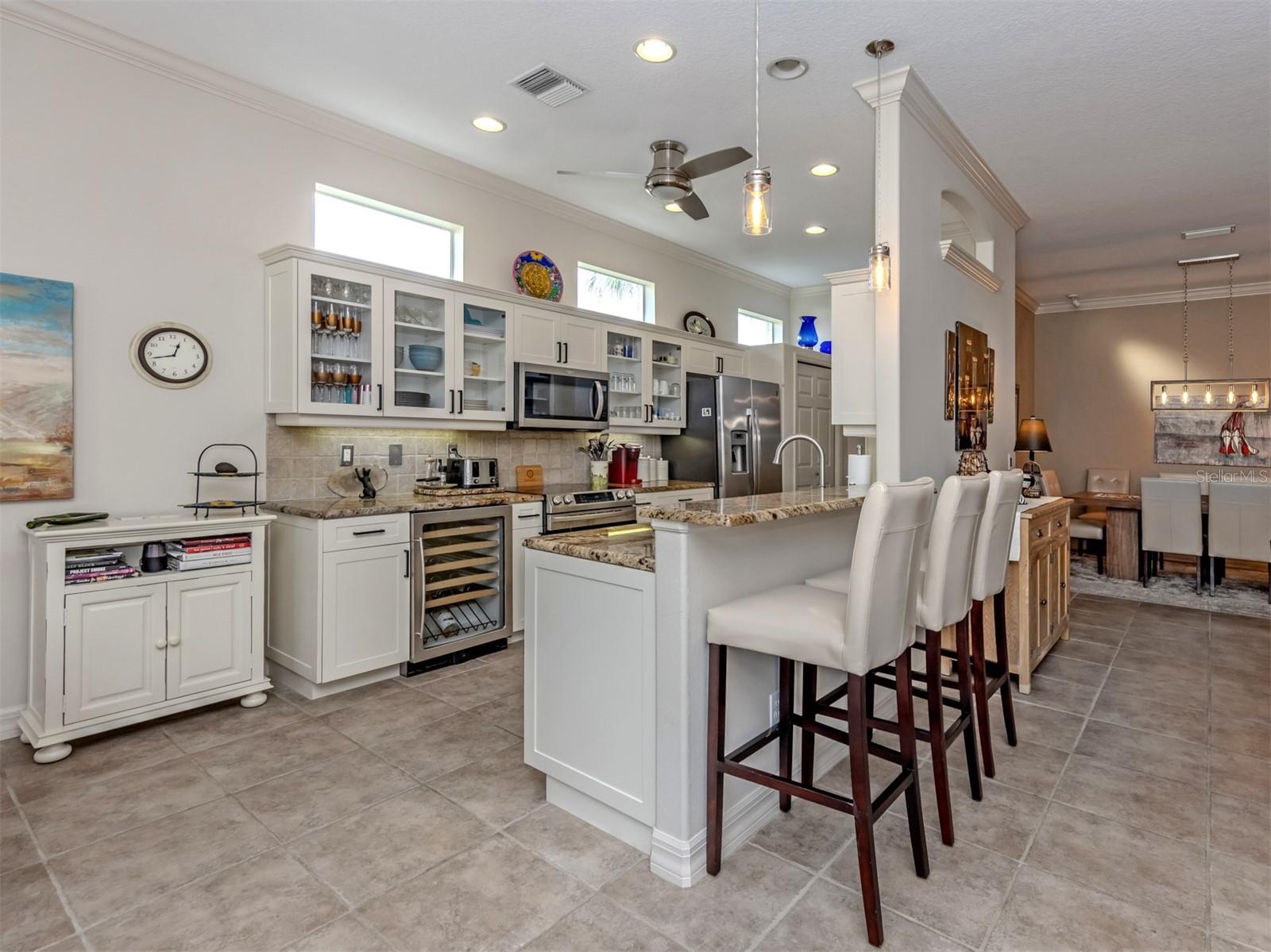 151 COCO PALM DR — photo 5