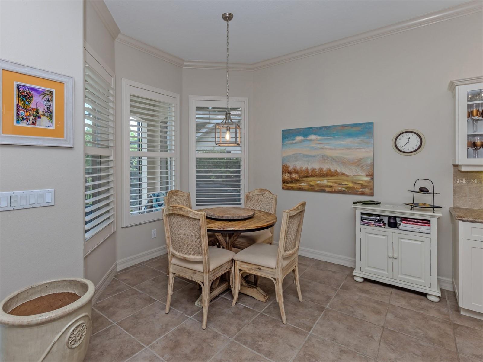 151 COCO PALM DR — photo 9