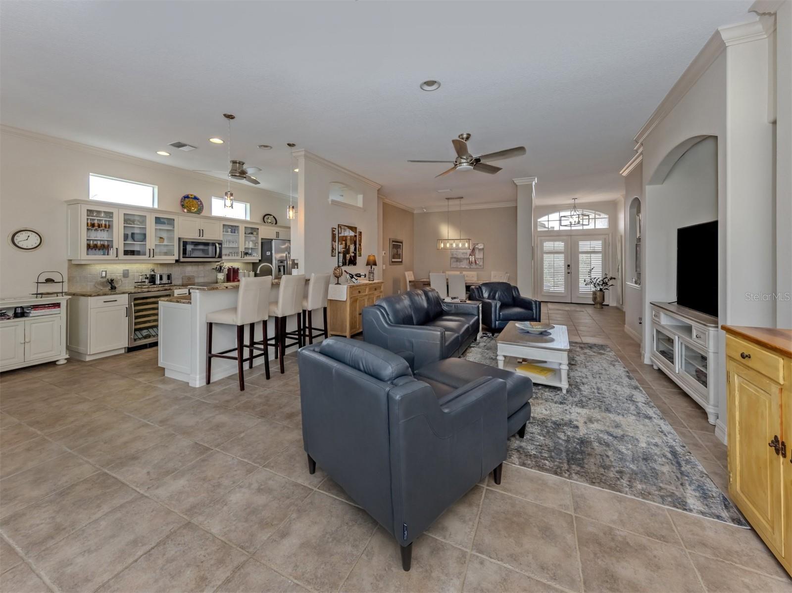 151 COCO PALM DR — photo 10