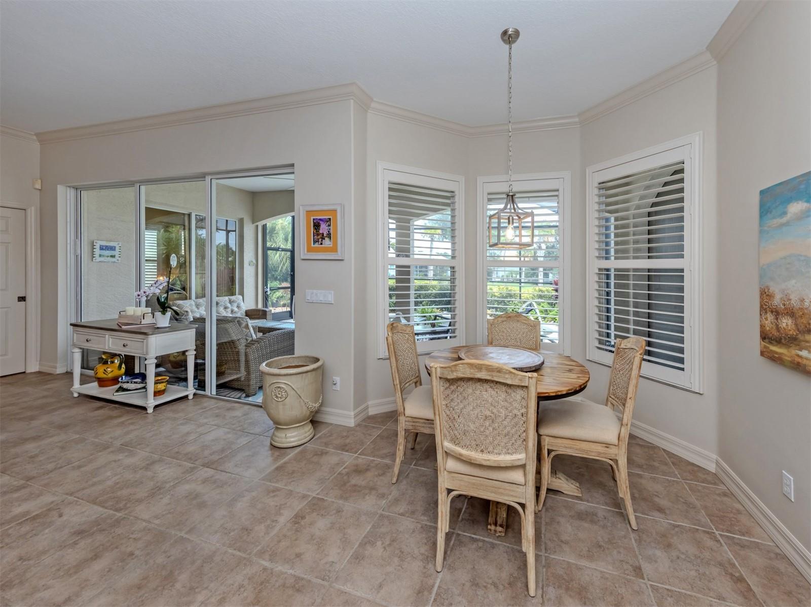 151 COCO PALM DR — photo 11