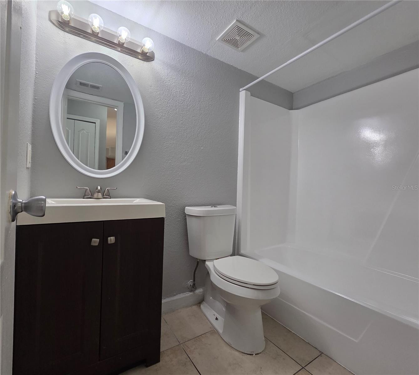 510 GOLDEN RAINTREE PL — photo 21