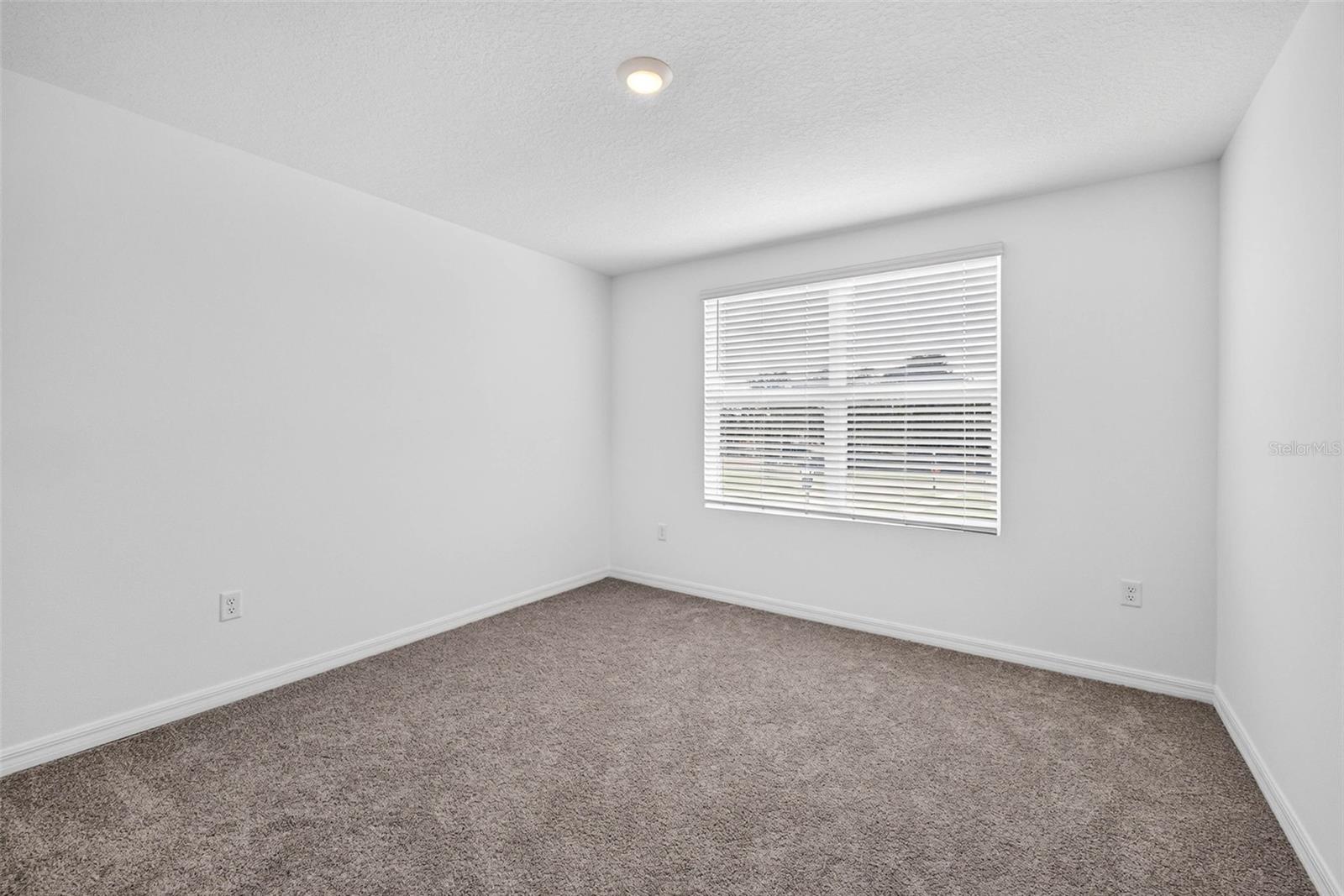 7622 ROSEWOOD GARDEN LOOP — photo 32