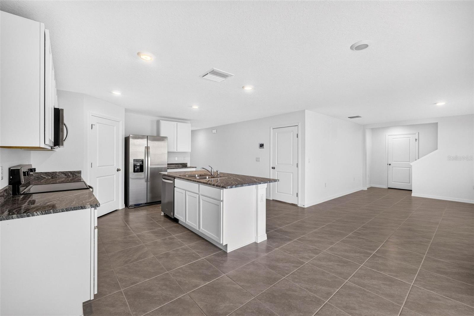 7622 ROSEWOOD GARDEN LOOP — photo 22
