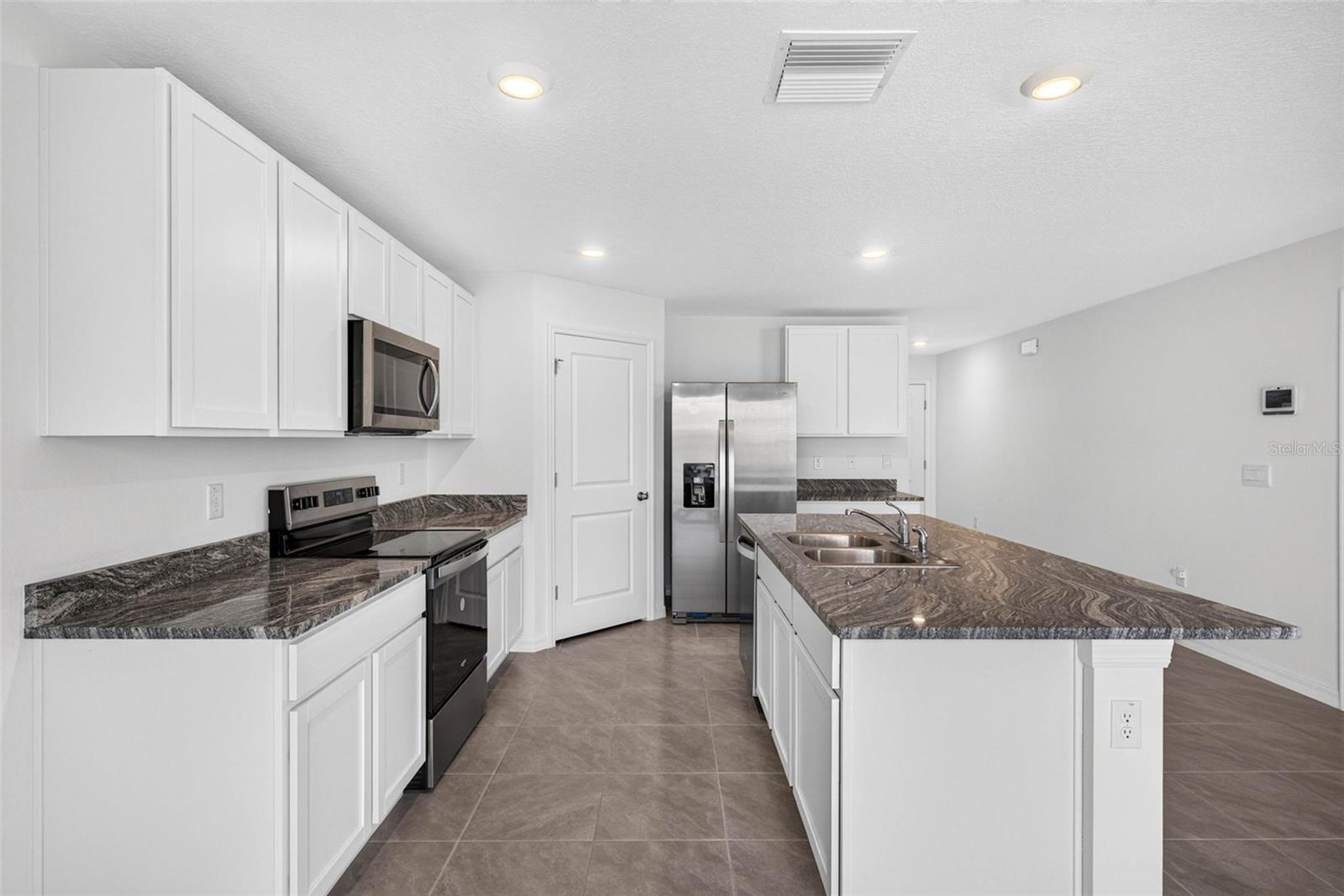 7622 ROSEWOOD GARDEN LOOP — photo 16