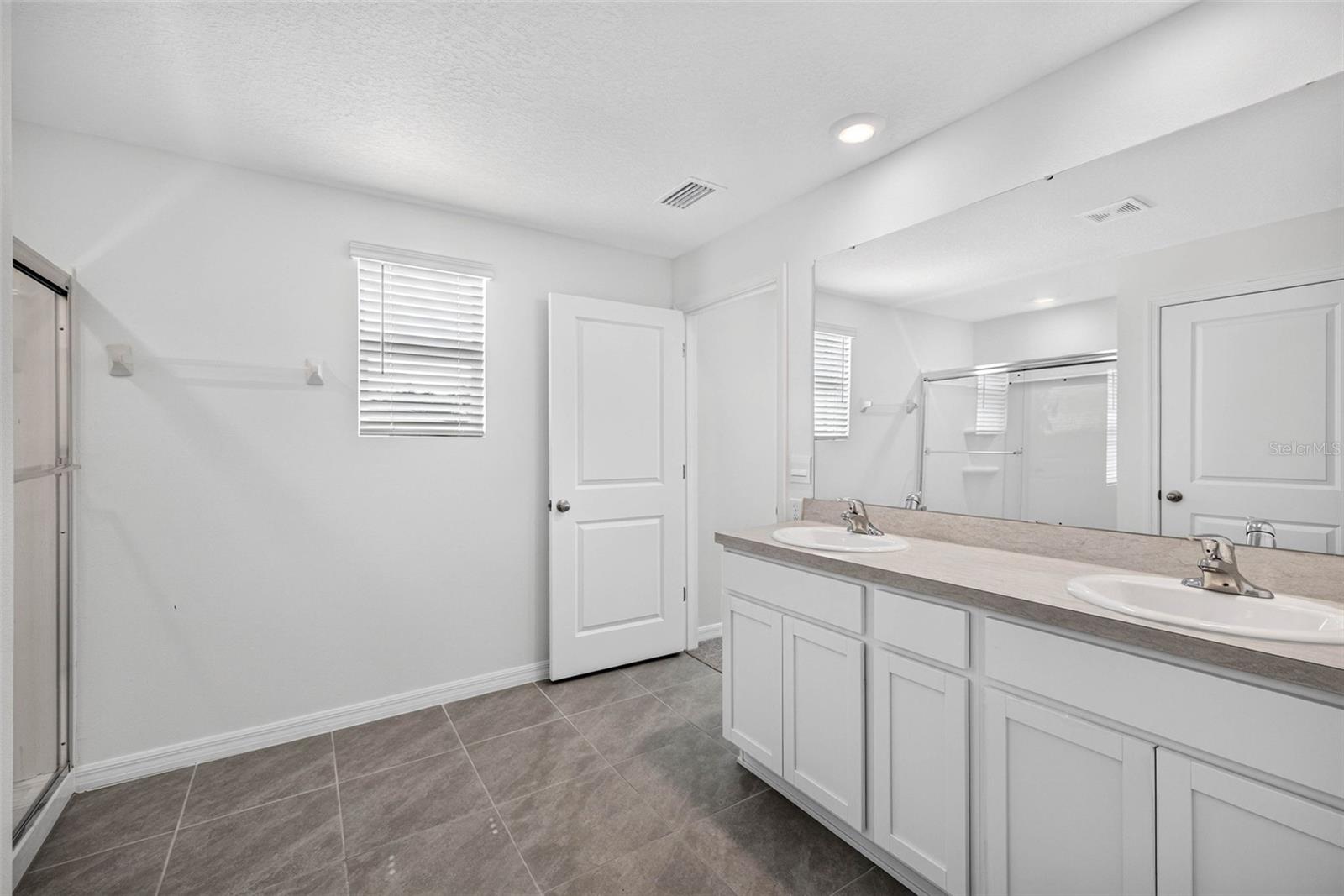 7622 ROSEWOOD GARDEN LOOP — photo 43