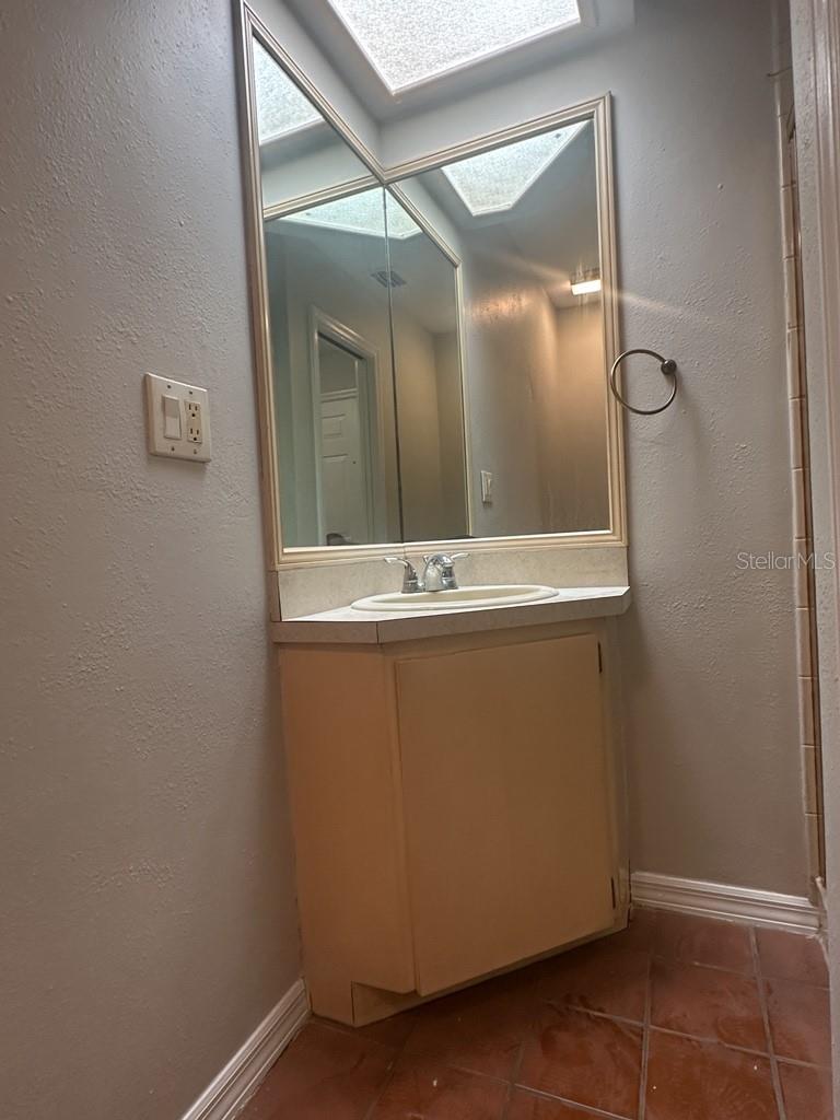 13046 VILLAGE CHASE CIR #13046 — photo 17