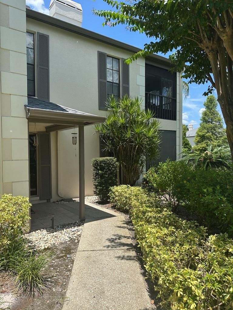 13046 VILLAGE CHASE CIR #13046 — photo 2