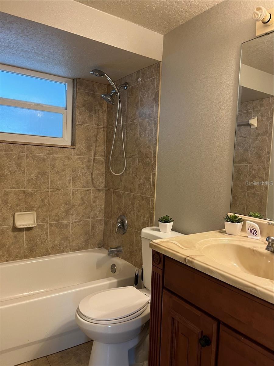 7407 UNIVERSITY DR — photo 14