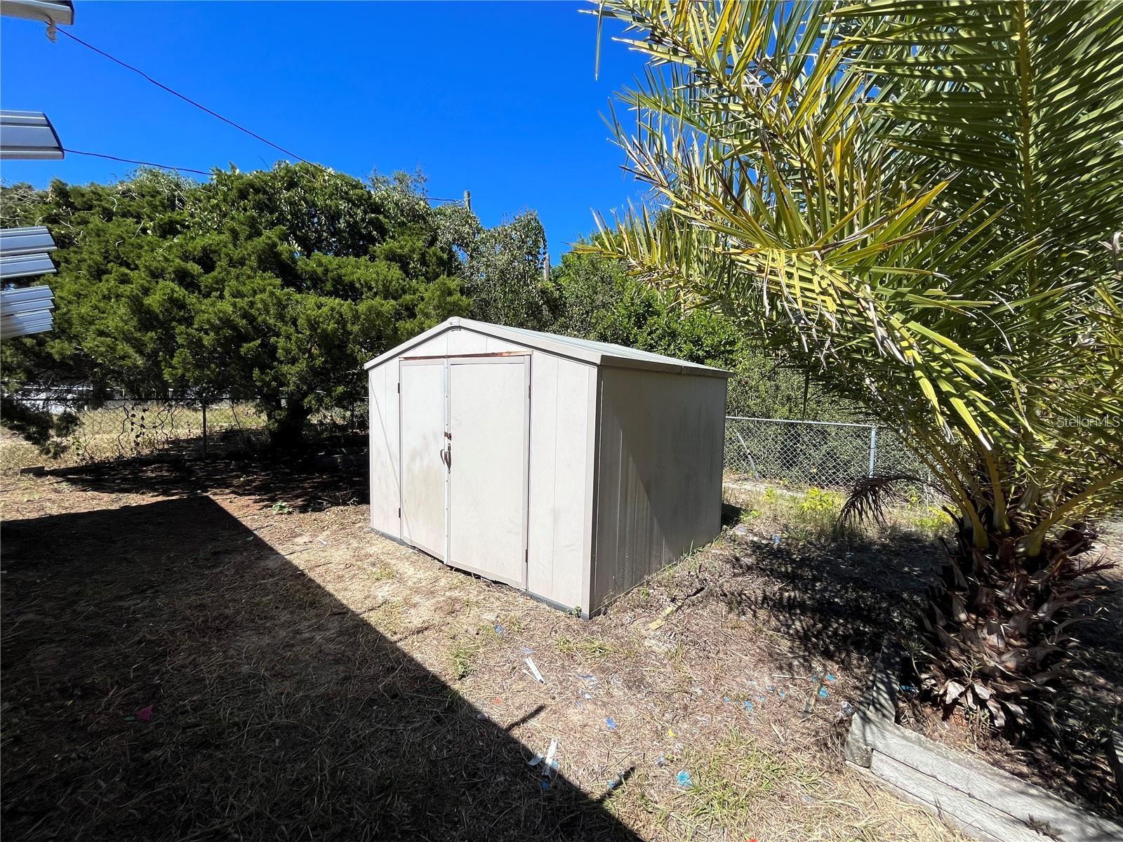 7407 UNIVERSITY DR — photo 22