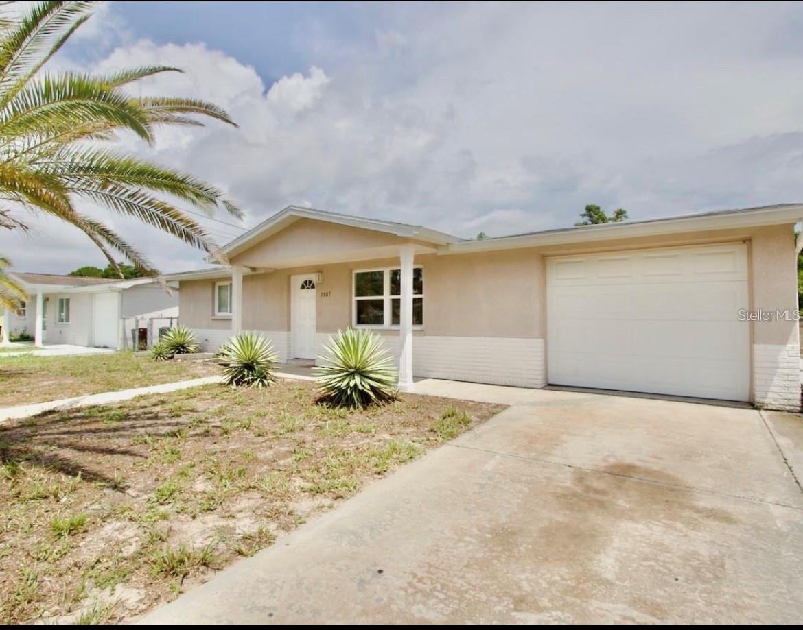 7407 UNIVERSITY DR — photo 4